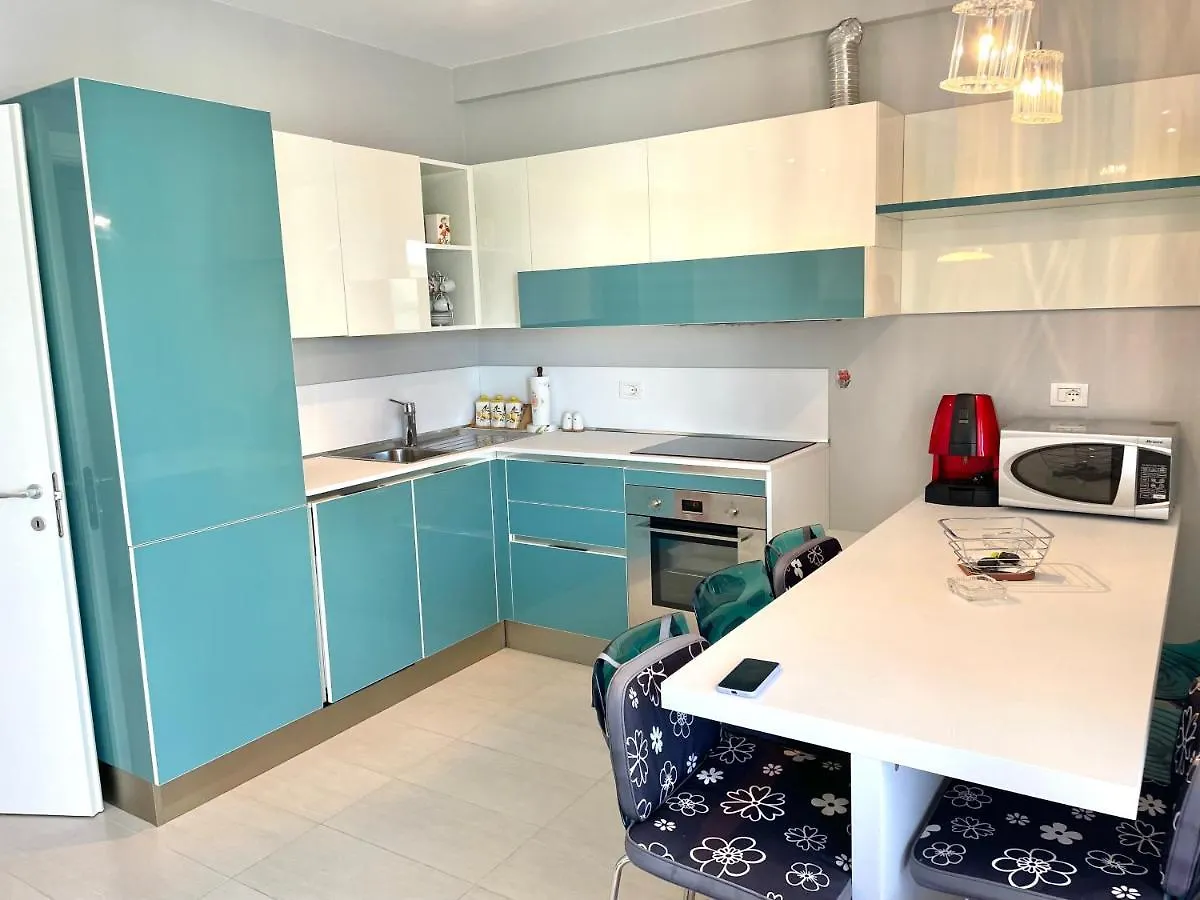 Luxury Residence 1 Vlorë 0*,  Albania